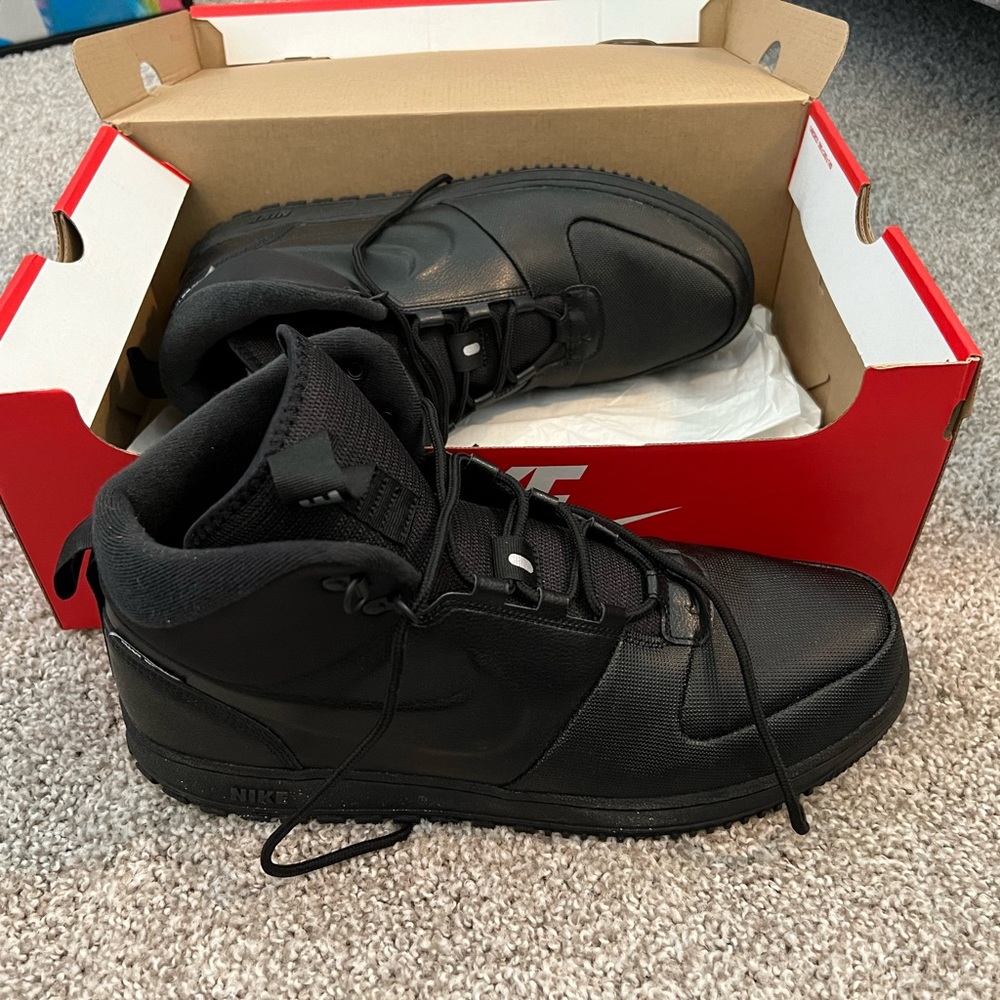 Nike Path Winter Boots